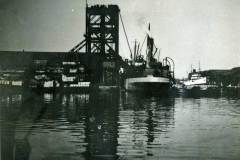 The 'Tannett' railway coal hoist in Goole Docks.