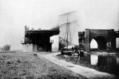 Sheffield sized keel under sail