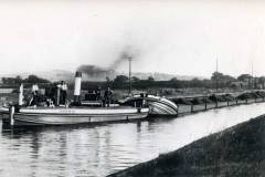 A&CN Co tug No. 10 en-route to Goole Docks.