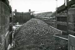 Elizabeth B entering Mill Bank Lock, Dewsbury.