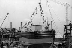 Launching the diesel tug West Riding.