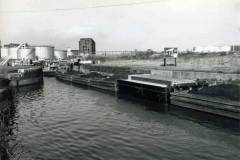 Lengthened compartment boat