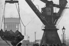 Raising a wreck from Goole's Stanhope Dock.