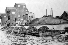 Fully laden compartment boats