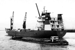 MV Rio-Tejo and the motor barge Joyce Hawksley on the Humber Estuary.