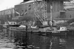 Motor barge Mossdale