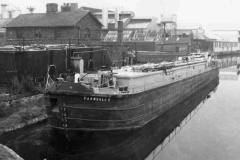 Tanker barge Farndale H