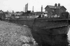 Tanker barge Birkdale