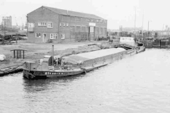 Barge Eskdale H