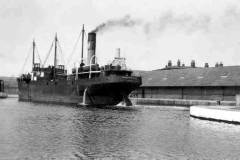 The unladen steam collier Kenneth Hawksfield underway in Goole Docks.