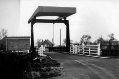 Kirkhouse Green lift bridge