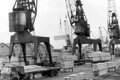 Unloading Swedish timber