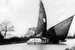 A Humber sloop underway