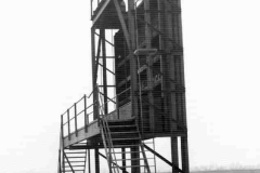 Bramwith Aqueduct guillotine lock gate